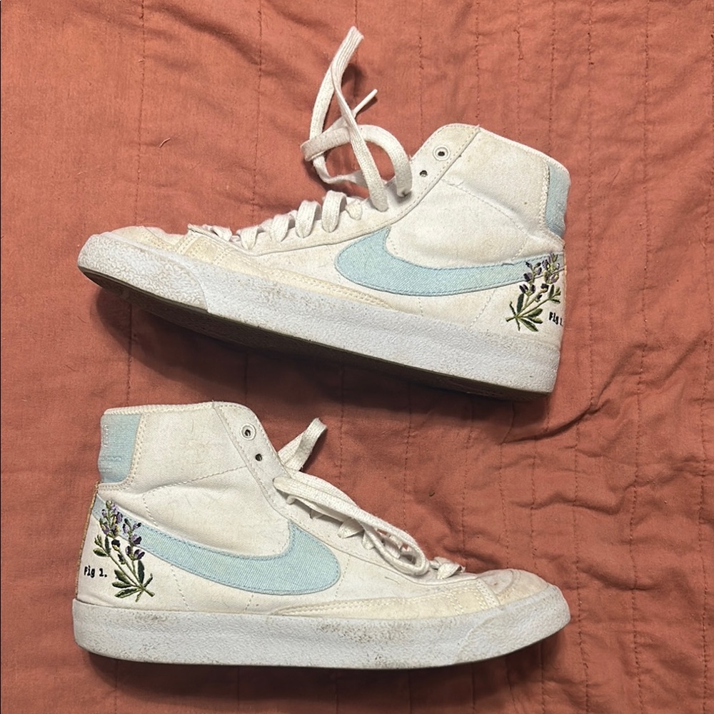 Nike Blazer Mid 77
Indigo